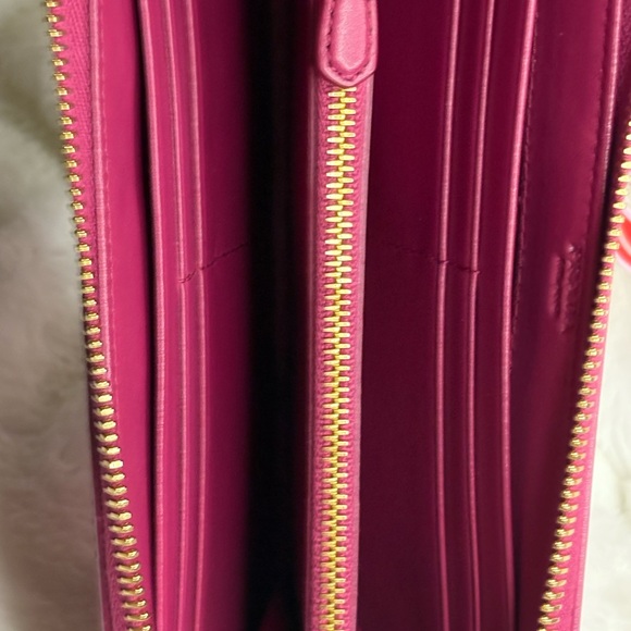 Prada Fuchsia Quilted Wallet - Picture 5 of 12